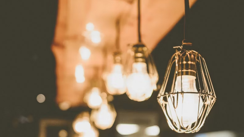 手工羽毛扇網(wǎng)站如何憑借傳統(tǒng)工藝傳承擴(kuò)大流量？同行都是怎么做的？