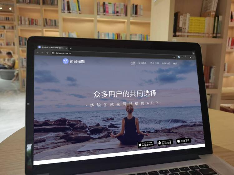 手工羽毛扇網(wǎng)站如何憑借傳統(tǒng)工藝傳承擴(kuò)大流量？同行都是怎么做的？