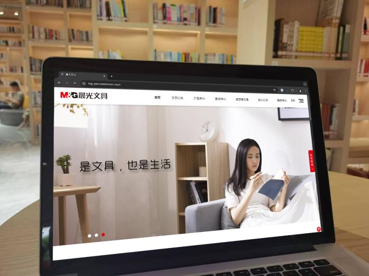 手工羽毛扇網(wǎng)站如何憑借傳統(tǒng)工藝傳承擴(kuò)大流量？同行都是怎么做的？