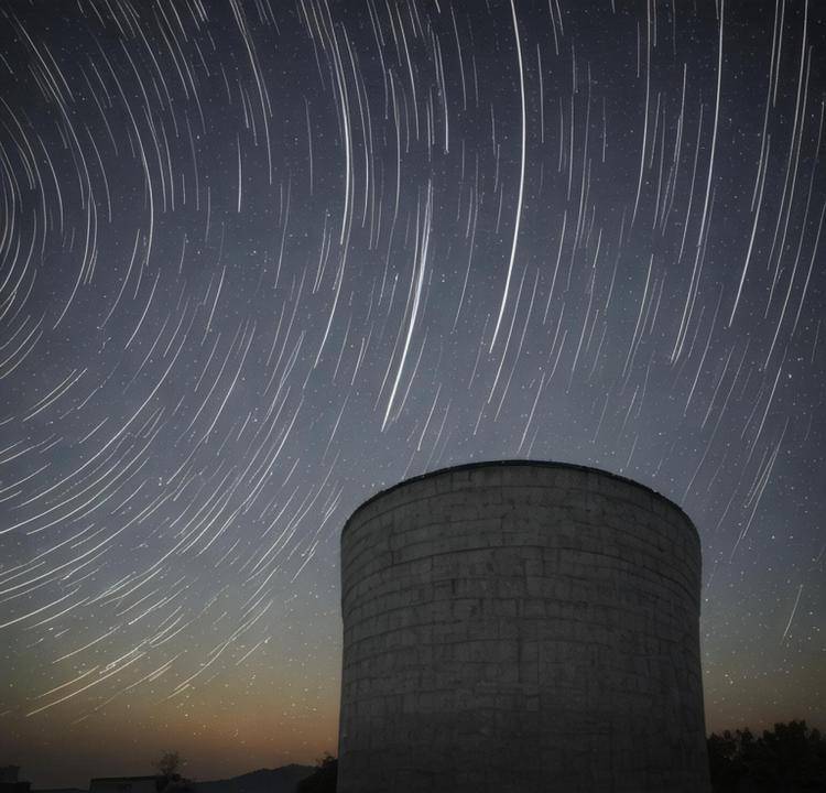 手工羽毛扇網(wǎng)站如何憑借傳統(tǒng)工藝傳承擴(kuò)大流量？同行都是怎么做的？