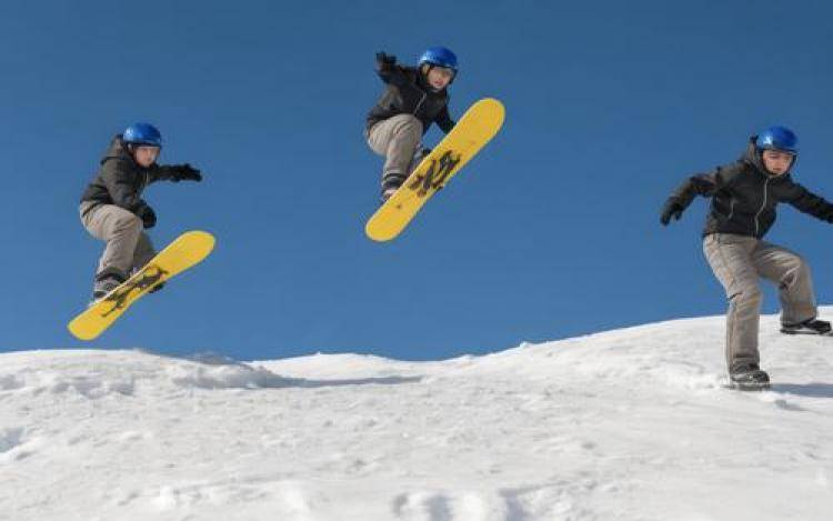 手工羽毛扇網(wǎng)站如何憑借傳統(tǒng)工藝傳承擴(kuò)大流量？同行都是怎么做的？