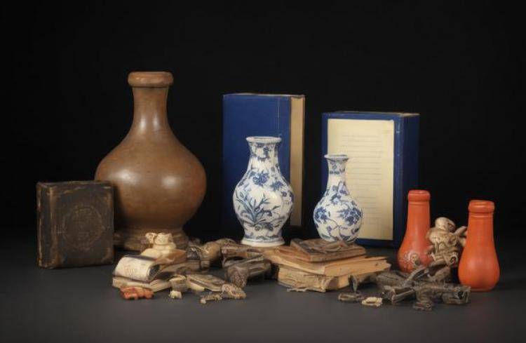 手工羽毛扇網(wǎng)站如何憑借傳統(tǒng)工藝傳承擴大流量？同行都是怎么做的？