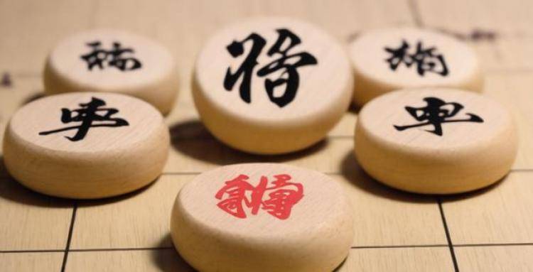 手工羽毛扇網(wǎng)站如何憑借傳統(tǒng)工藝傳承擴(kuò)大流量？同行都是怎么做的？